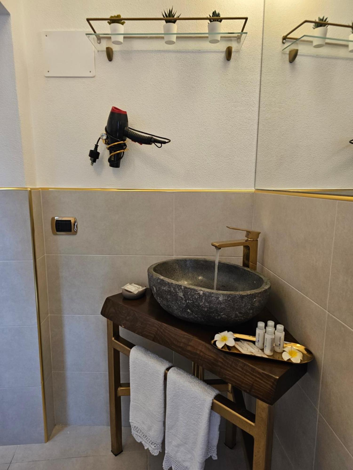 Bellagio Rotonda Apartment Ngoại thất bức ảnh